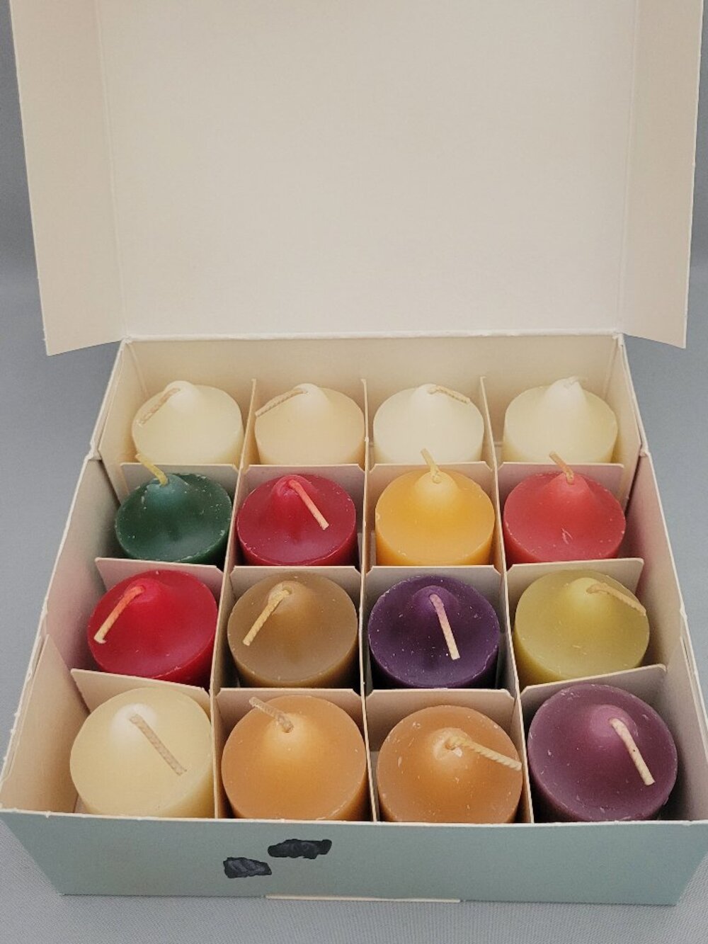 PartyLite Votive Sampler Box P95008 Set of 16 Candles Holiday Winter Scents NIB